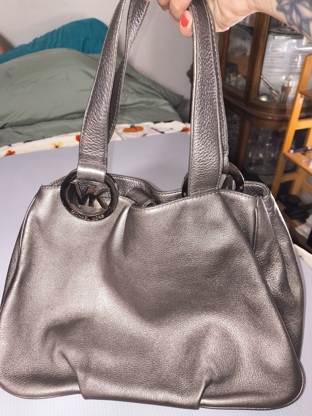 Michael Kors Metallic Silver Leather Shoulder Bag